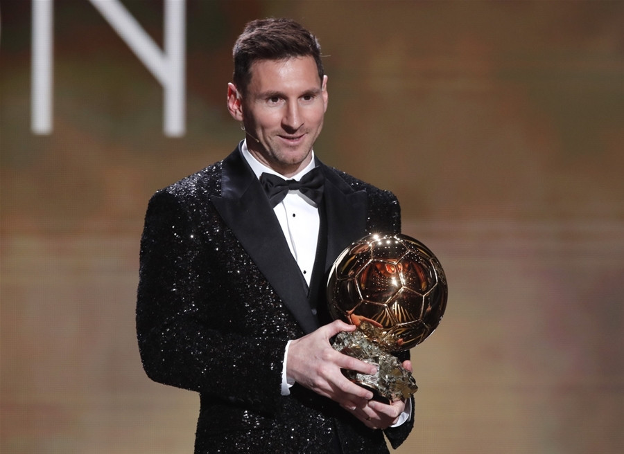 Messi giành Quả bóng vàng thứ 7 trong sự nghiệp